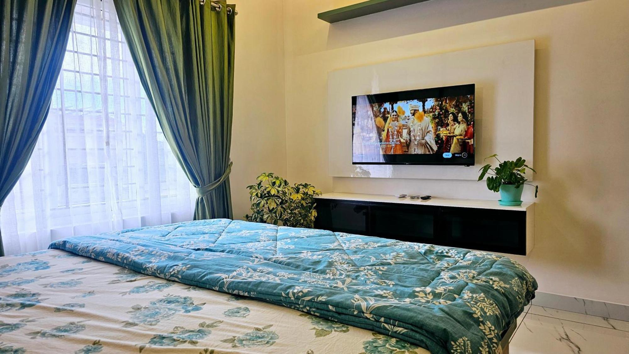 Luxury In Thiruvanthapuram Apartment *